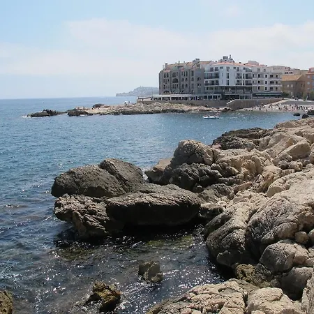 Mundel B * L' Escala