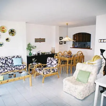 Mundel B * L' Escala